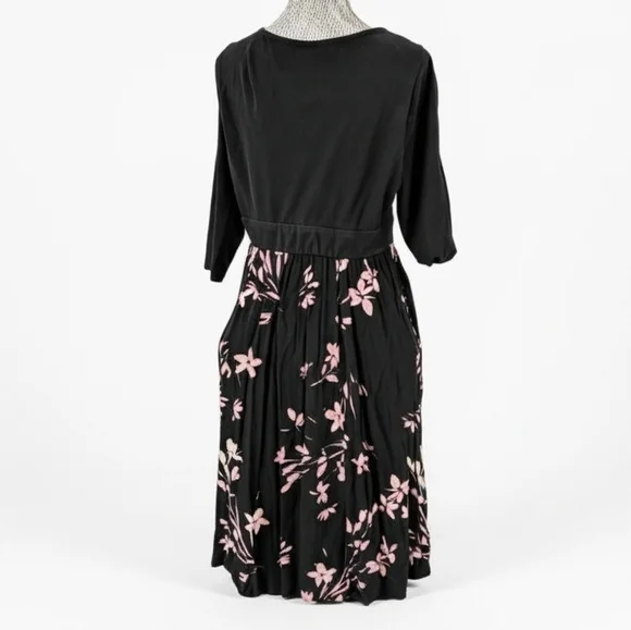 EUC Torrid Black and Pink Floral Dress - Picture 2 of 2